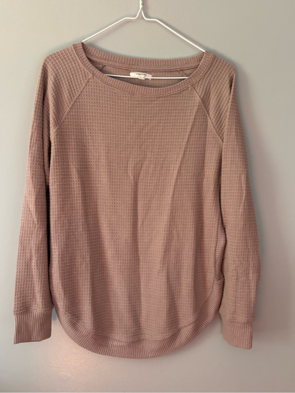 Maurice’s Small Long Sleeve Waffle Knit Top. Mauve. Great condition. Casual